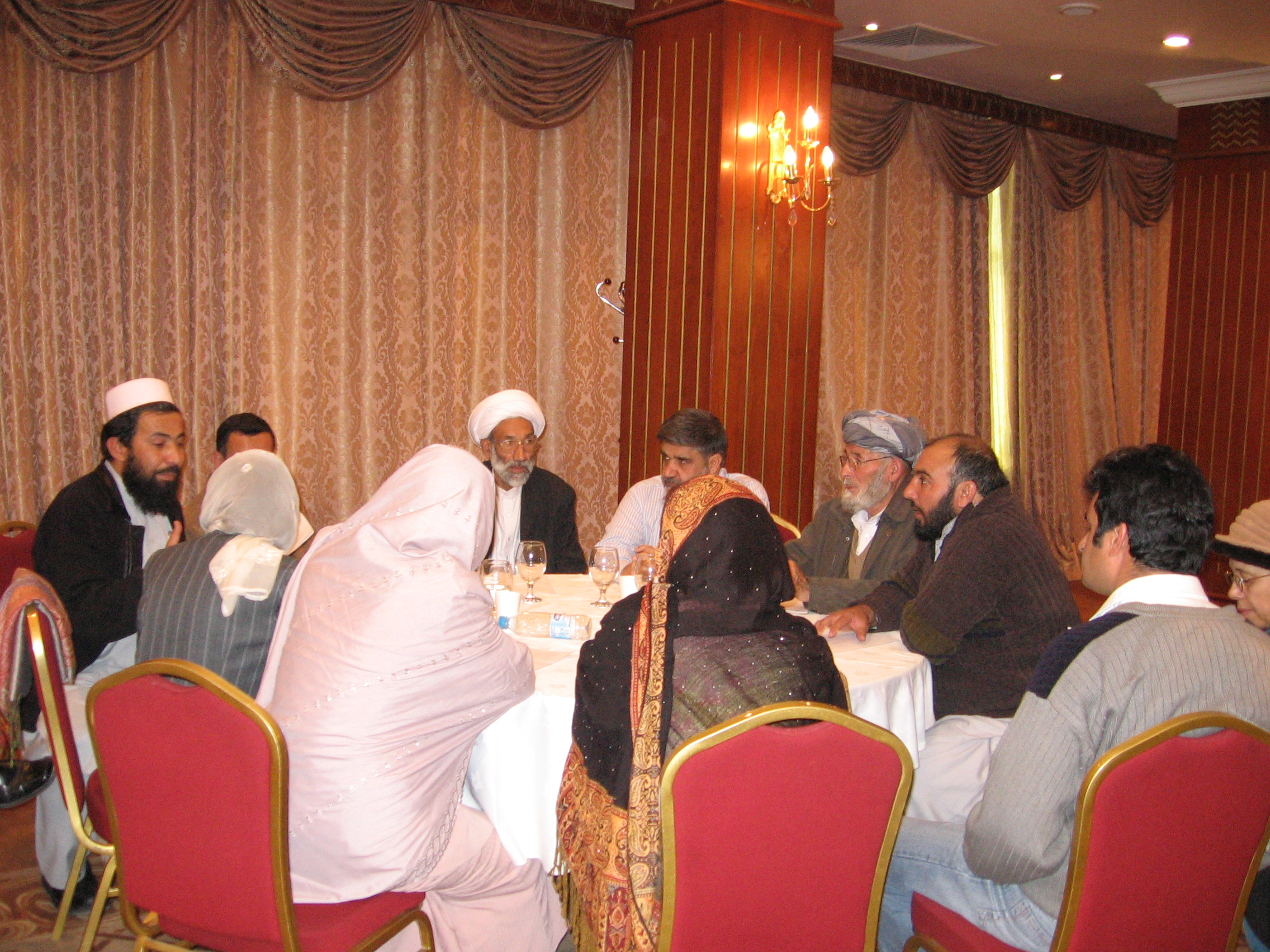 Roundtable discussion with conference participants 