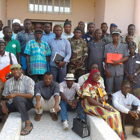 Justice and Security Dialogue participants in Casamance pose after the first dialogue session, March 5, 2020. (Pierre Ndecky/USIP)