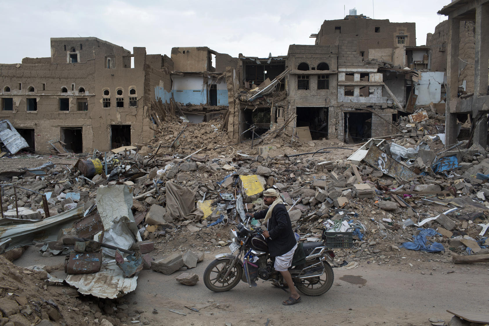 The northern city of Saada, a stronghold of the Houthi rebel militia, damaged from intense bombardment by the Saudi led military coalition, in Yemen, Sept. 7, 2015. While some high-level terrorists remain at Guantanamo Bay, there are also many low-level detainees who remain only because they are from Yemen, which is in turmoil. (Tyler Hicks/The New York Times)