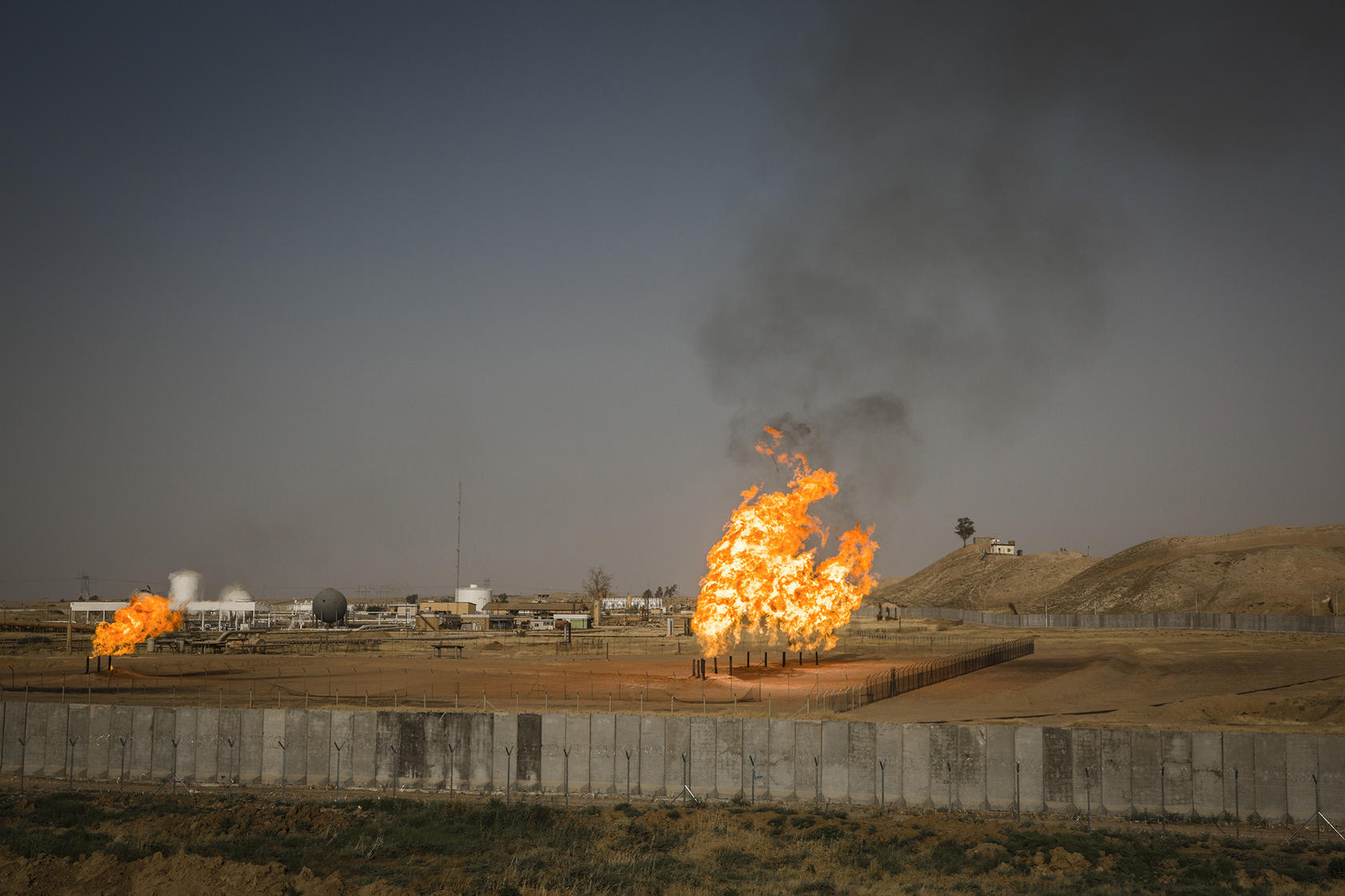 Gas flares at an oil field in Kurdish-controlled territory near Kirkuk, Iraq, Oct. 2, 2017. Kurds voted overwhelmingly for independence in a referendum in September that drew threats of retaliation from the Iraqi authorities, but since then, the Kurds have taken no steps to actually declare independence, and Baghdad and its allies have done nothing to make good on their threats of intervention. (Ivor Prickett/The New York Times) 