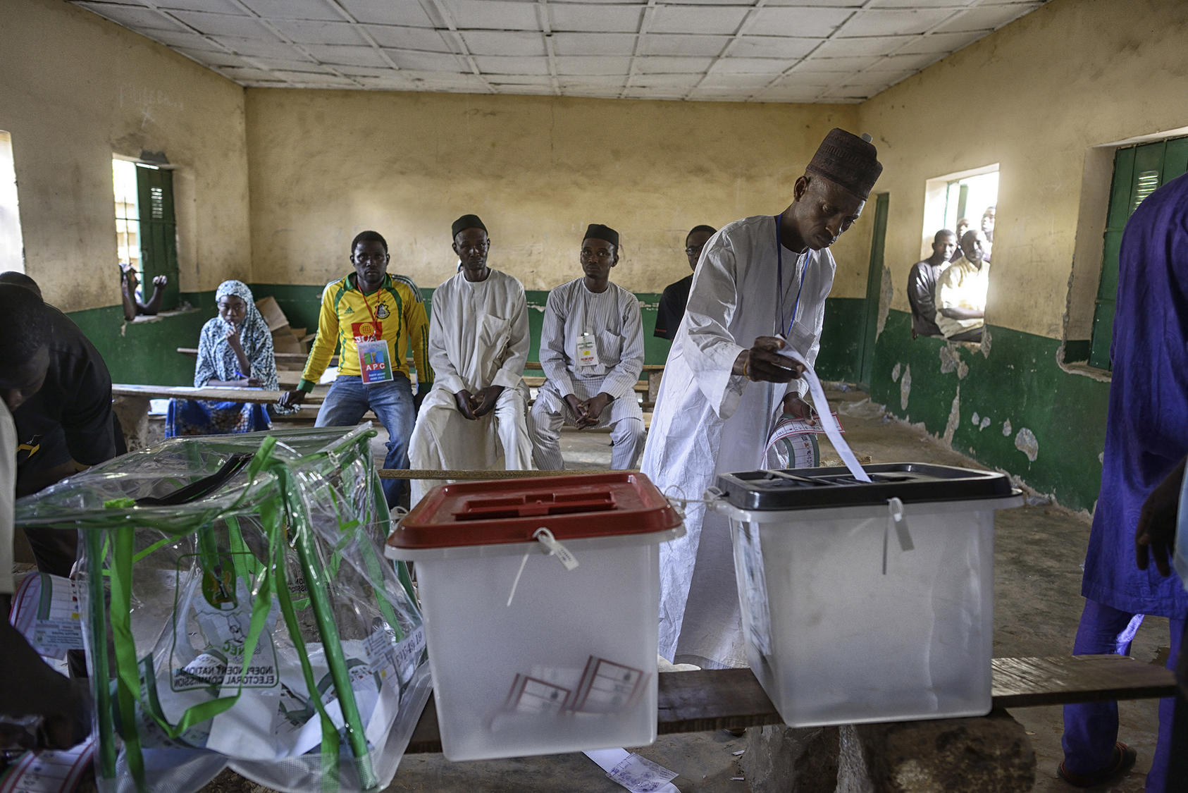 A man votes at a polling station in Kano, Nigeria, March 28, 2015. (Samuel Aranda/The New York Times)