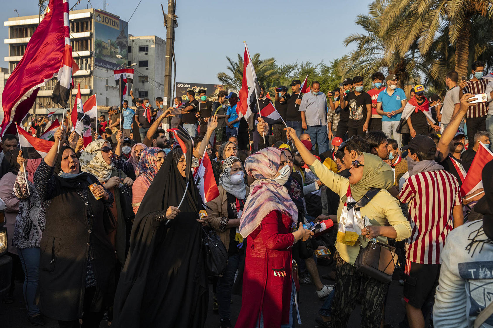 Protesters fill Tahrir Square in Baghdad, Oct. 30, 2019. (Ivor Prickett/The New York Times)