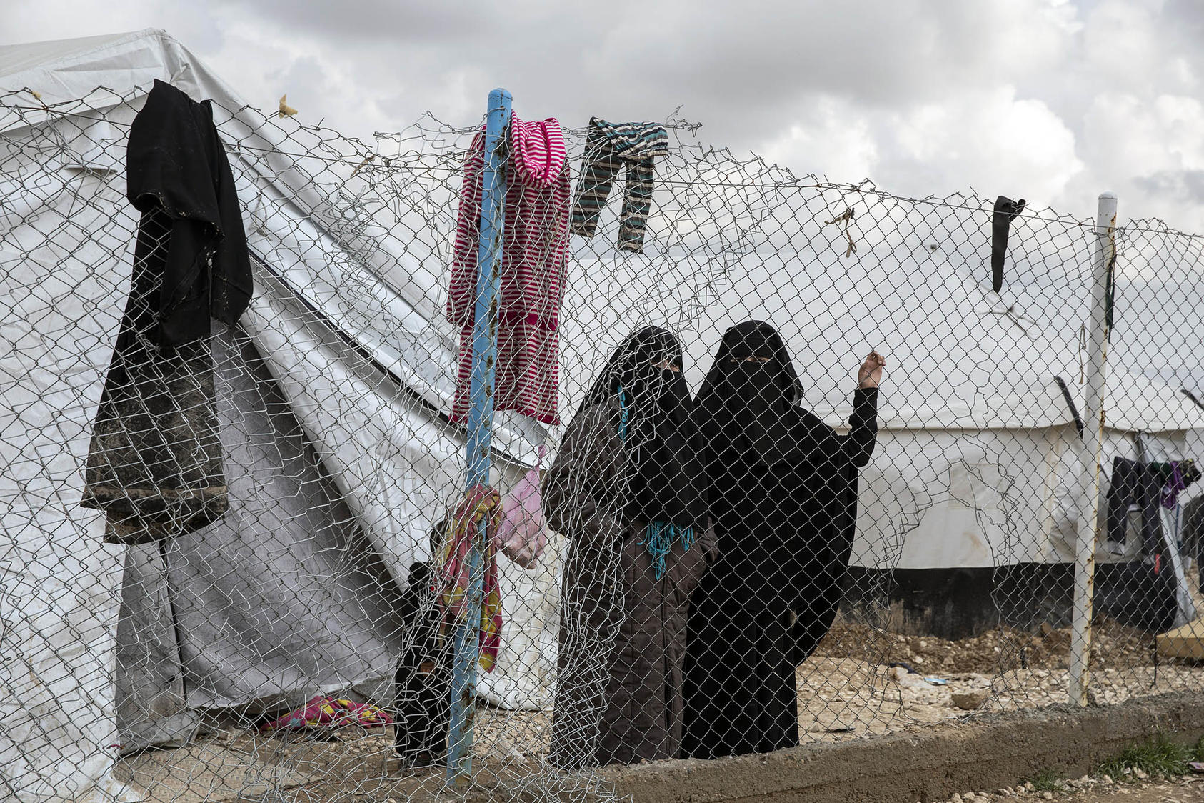 Women who fled the Islamic State’s last areas of control in Syria at the al-Hol camp in northern Syria on March 28, 2019. (Ivor Prickett/The New York Times)