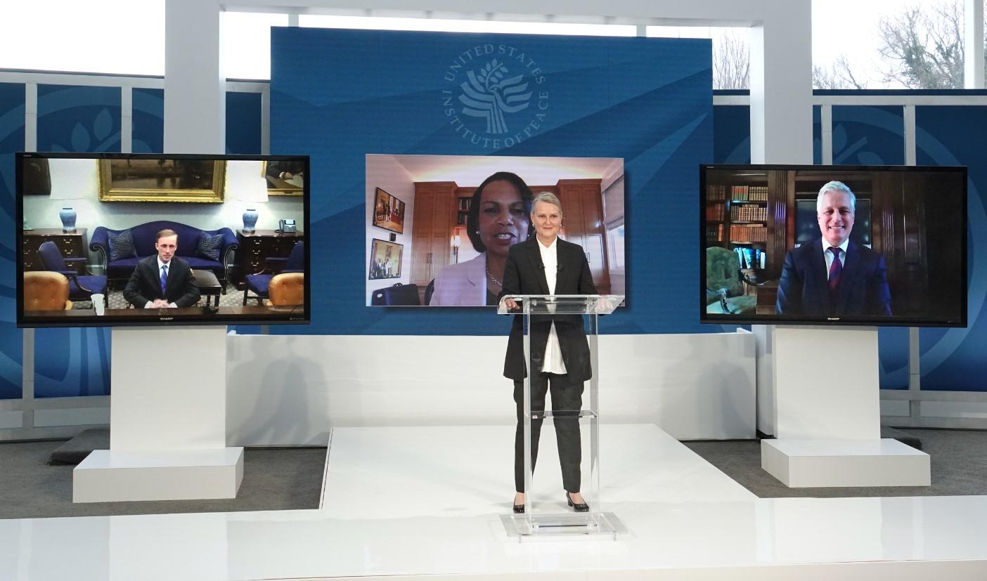 USIP President and CEO Lise Grande welcomed the online participants at Passing the Baton: National Security Advisor Jake Sullivan (left), former Secretary of State Condoleezza Rice (center rear) and former National Security Advisor Robert O’Brien (right).