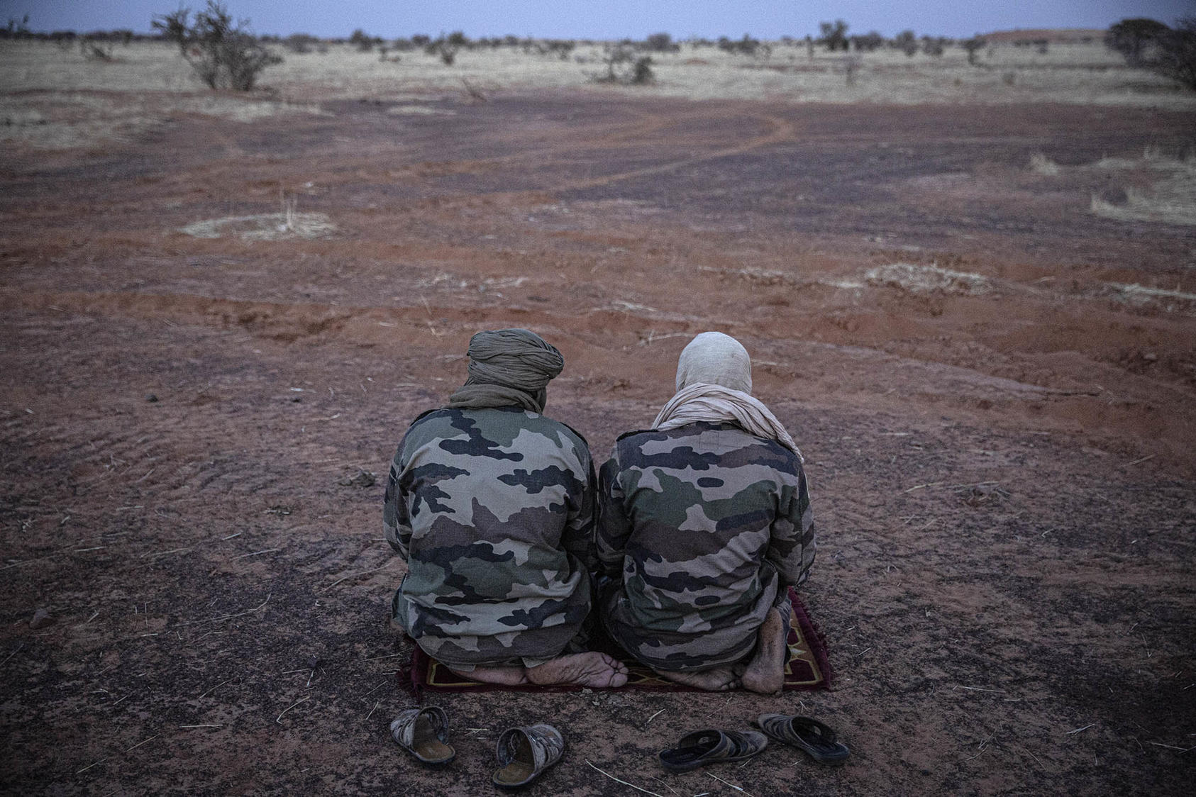 Malian soldiers working alongside French troops during counterterrorism operations in northeastern Mali in February 2020. (Finbarr O'Reilly/The New York Times)