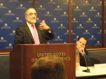 Ahmed Rashid speaks at April 2010 event. (Photo: U.S. Institute of Peace)