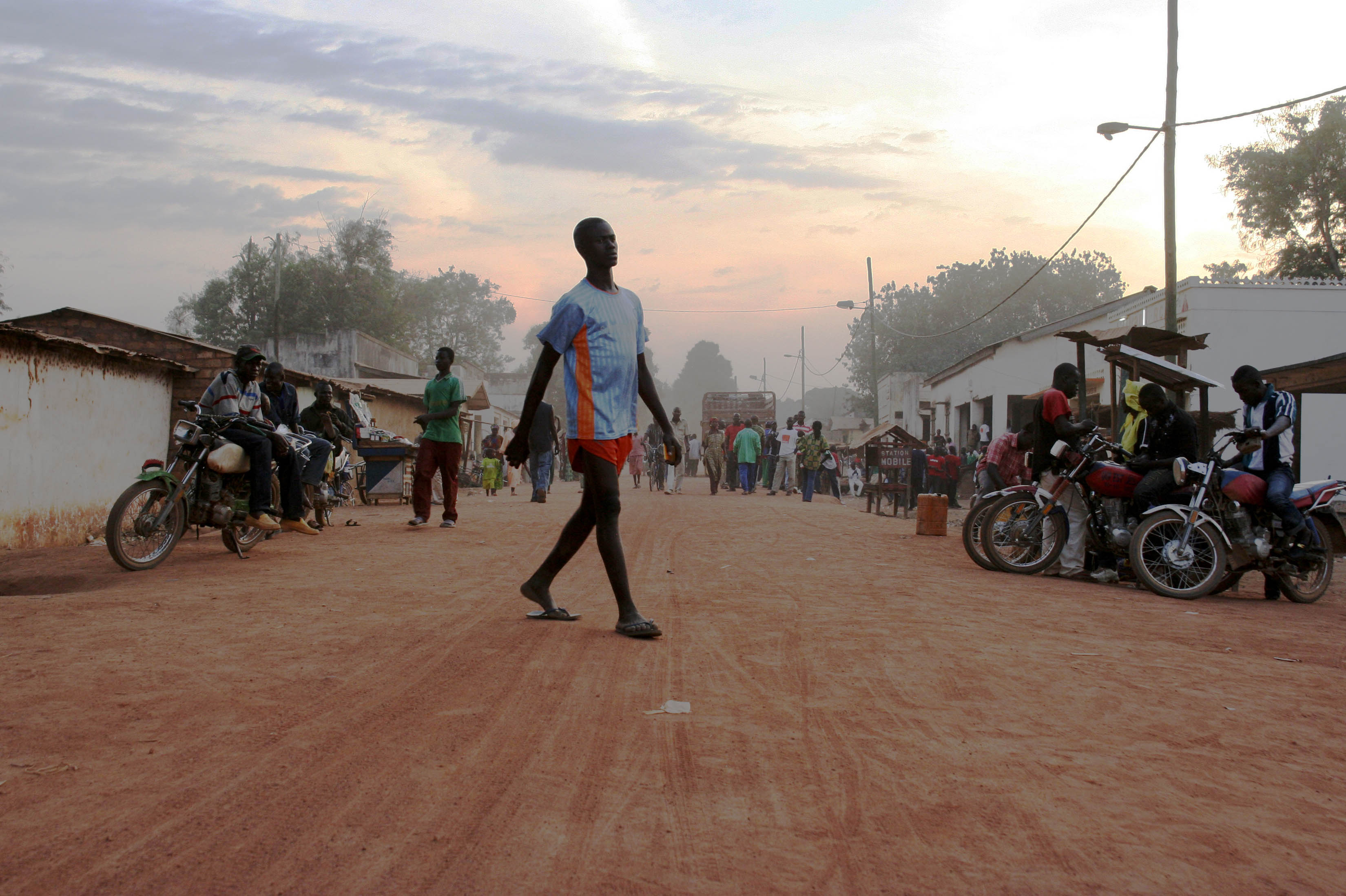 The main street in Paoua, a town in the northwest of the Central African Republic. February 8, 2009. (Simon Davis/U.K. Department for International Development)