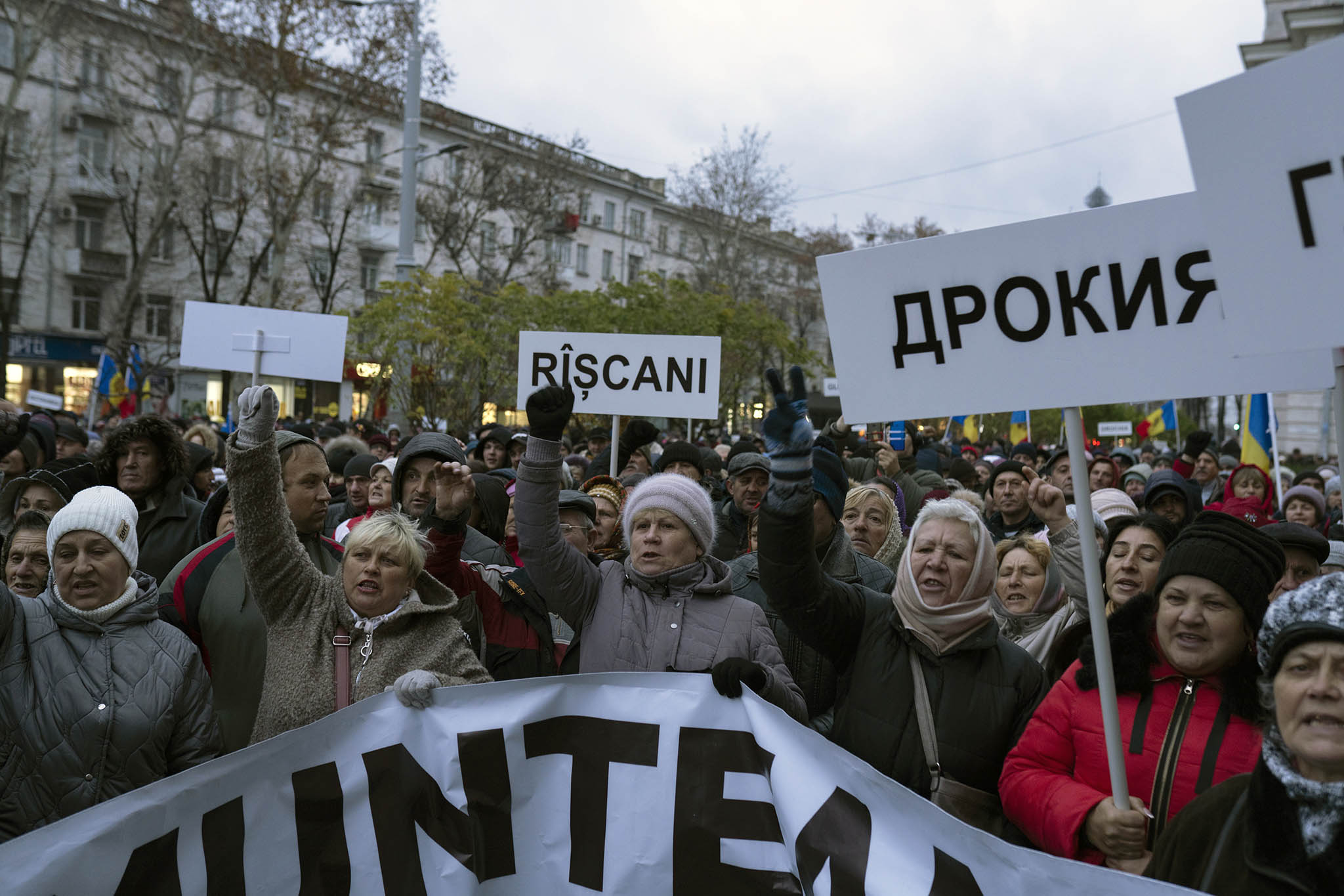 Moldovans protest high prices in the capital, Chisinau, last November. As Russia hiked gas prices, a Russia-backed party has led protests against the pro-Europe government, sometimes paying people to participate. (Andreea Campeanu/The New York Times)