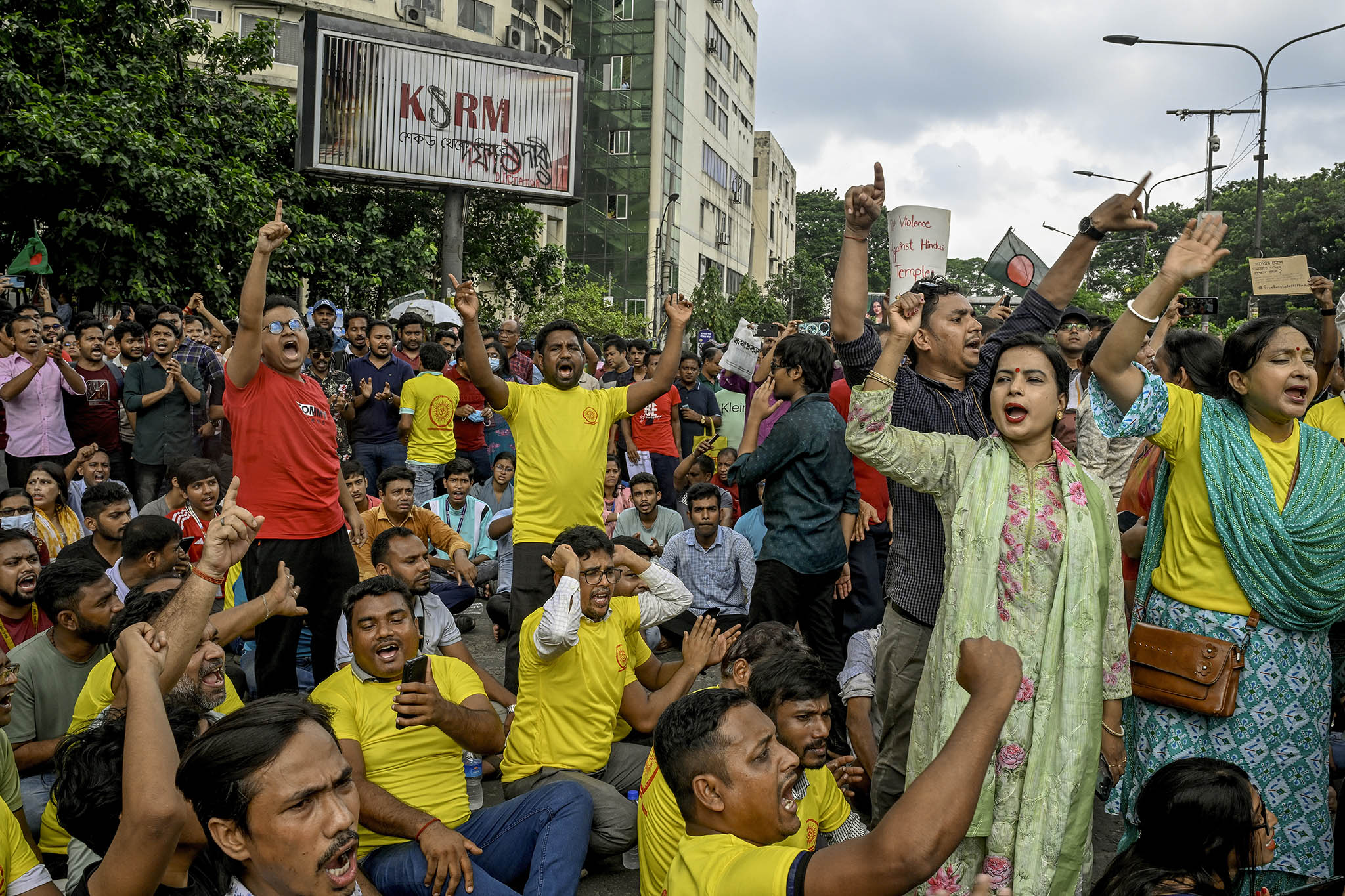 Hindus protesting against attacks on their community in Dhaka, Bangladesh, Aug. 10, 2024. (Atul Loke/The New York Times)