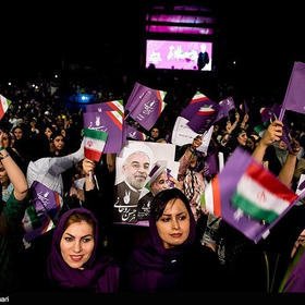 Women at a rally for Rouhani ni May 2017