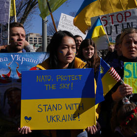 People protest Russia’s attacks on Ukraine in Washington D.C. on February 27, one of thousands of demonstrations worldwide. Amid deep uncertainties about the war’s path, the massive global opposition to it is historic. (Shuran Huang/The New York Times)