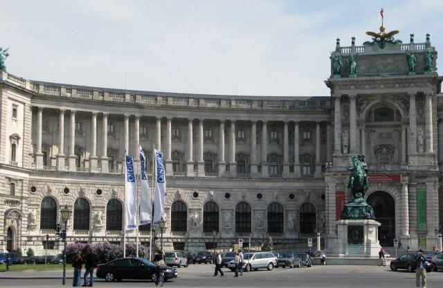 The flags of the OSCE in front of the Hofburg in Vienna, 27 April 2009.
