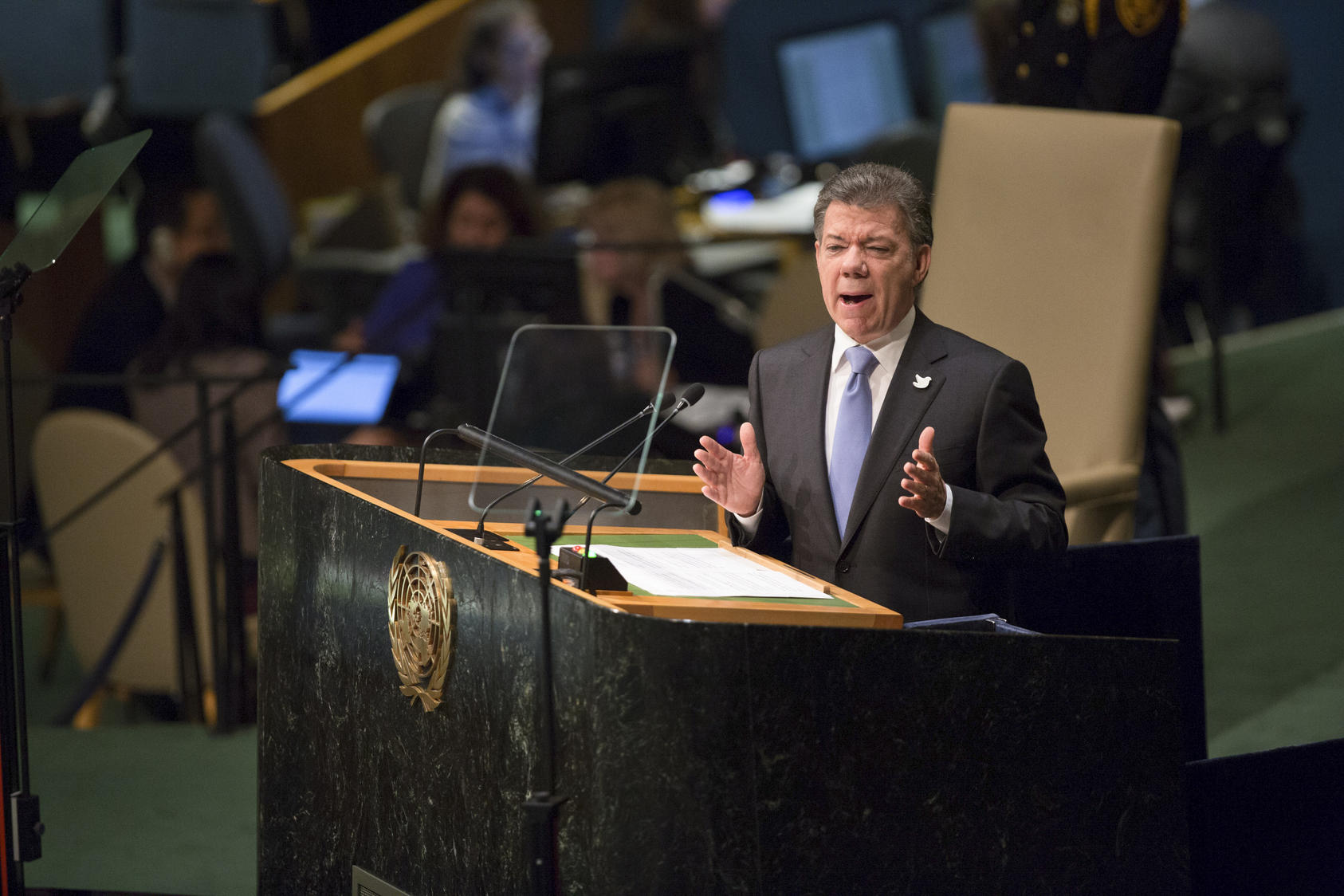 Colombian President Juan Manuel Santos delivers an address at the United Nations General Assembly, Sept. 29, 2015.