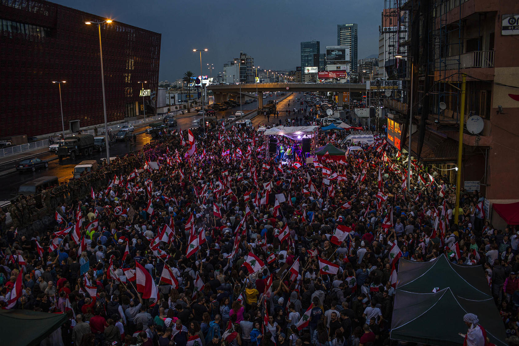 Thousands of people protesting corruption and the government's inability to provide basic services in Beirut on Oct. 23, 2019. (Diego Ibarra Sanchez/The New York Times)