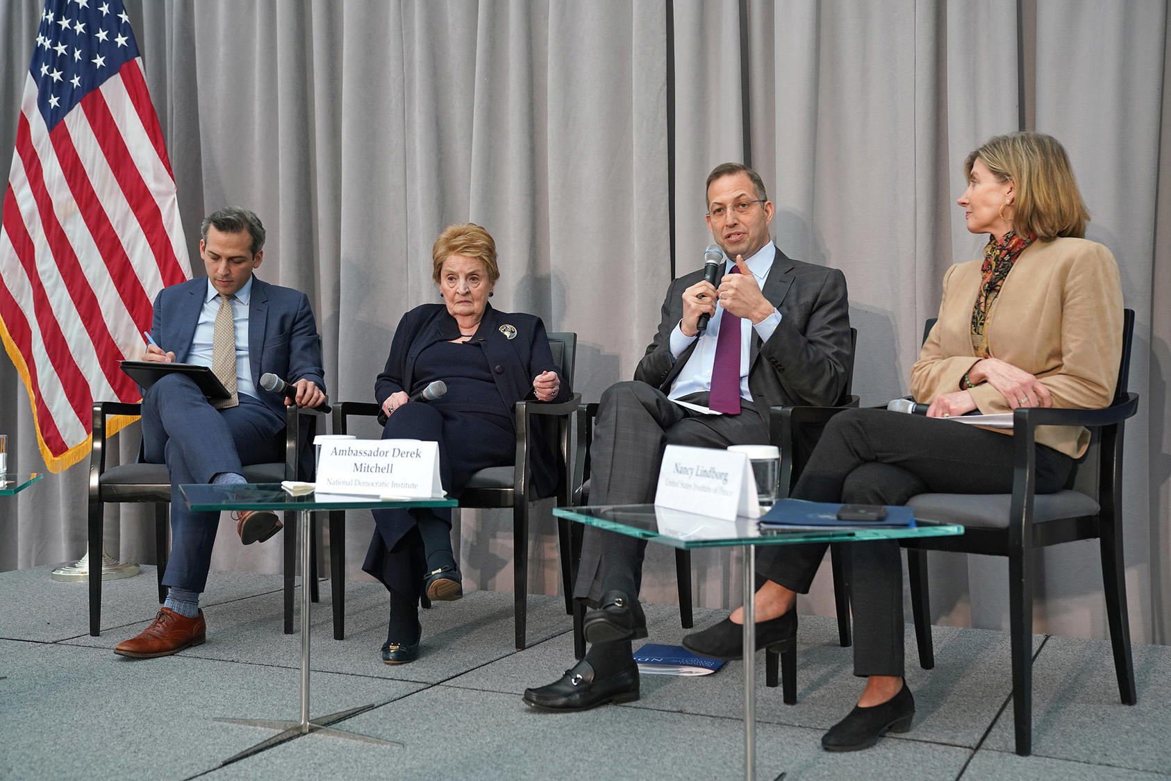 From left to right: PBS NewsHour’s Nick Schifrin, Former Secretary of State Madeline Albright, NDI President Amb. Derek Mitchell and USIP President & CEO Nancy Lindborg at USIP.