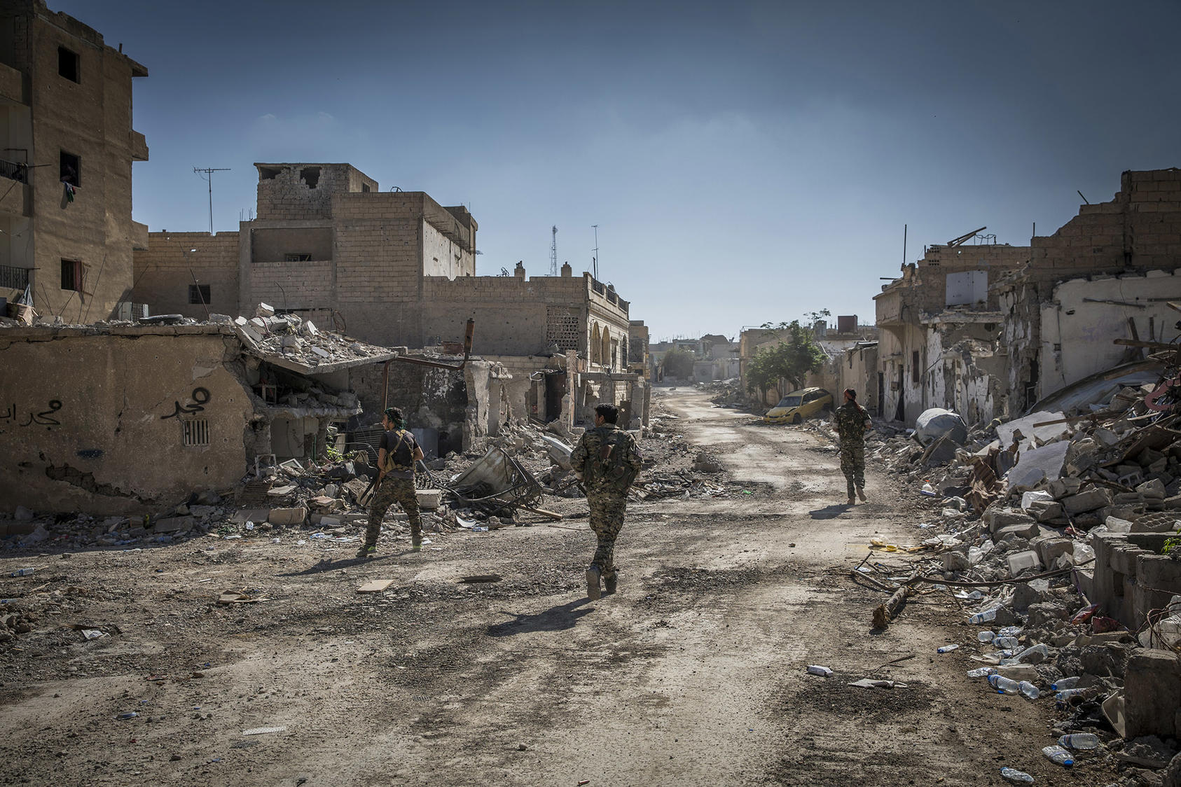 Syrian Democratic Forces fighters on Oct. 12, 2017 in Raqqa, Syria, a former ISIS stronghold. (Ivor Prickett/The New York Times)