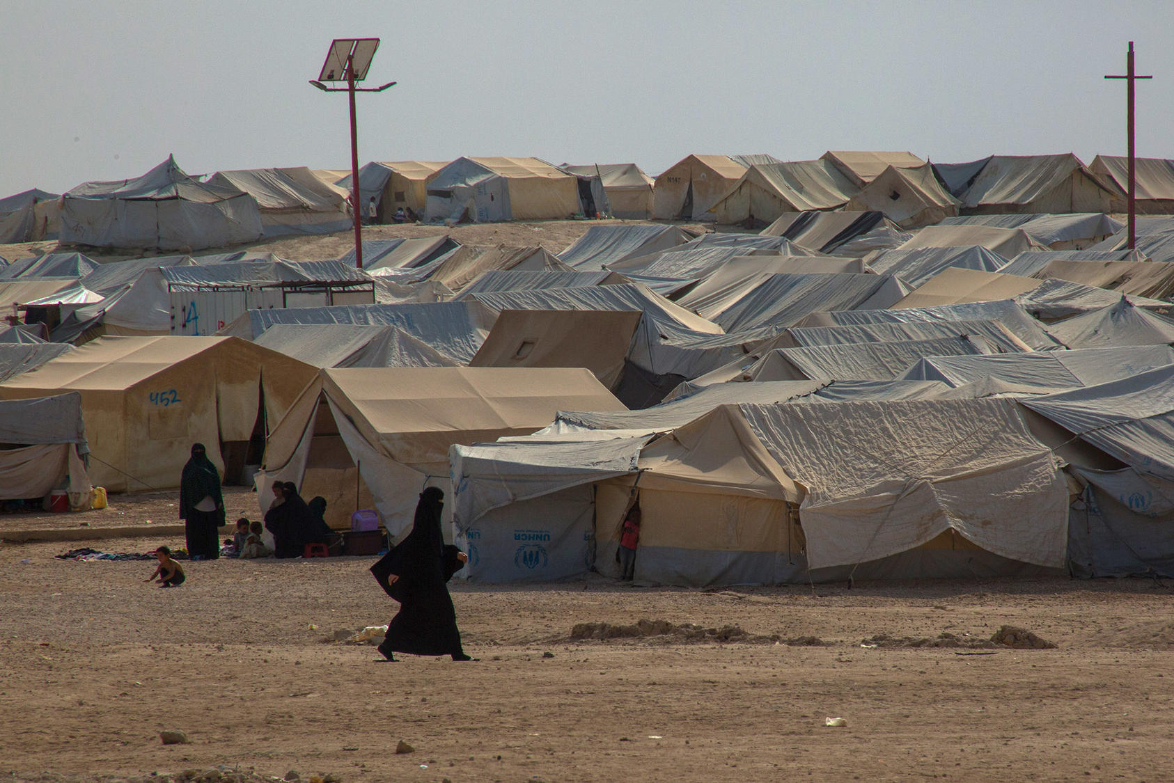Dire humanitarian conditions in al-Hol camp have been exacerbated by the COVID pandemic and Syria’s lagging economy (Y. Boechat/VOA)