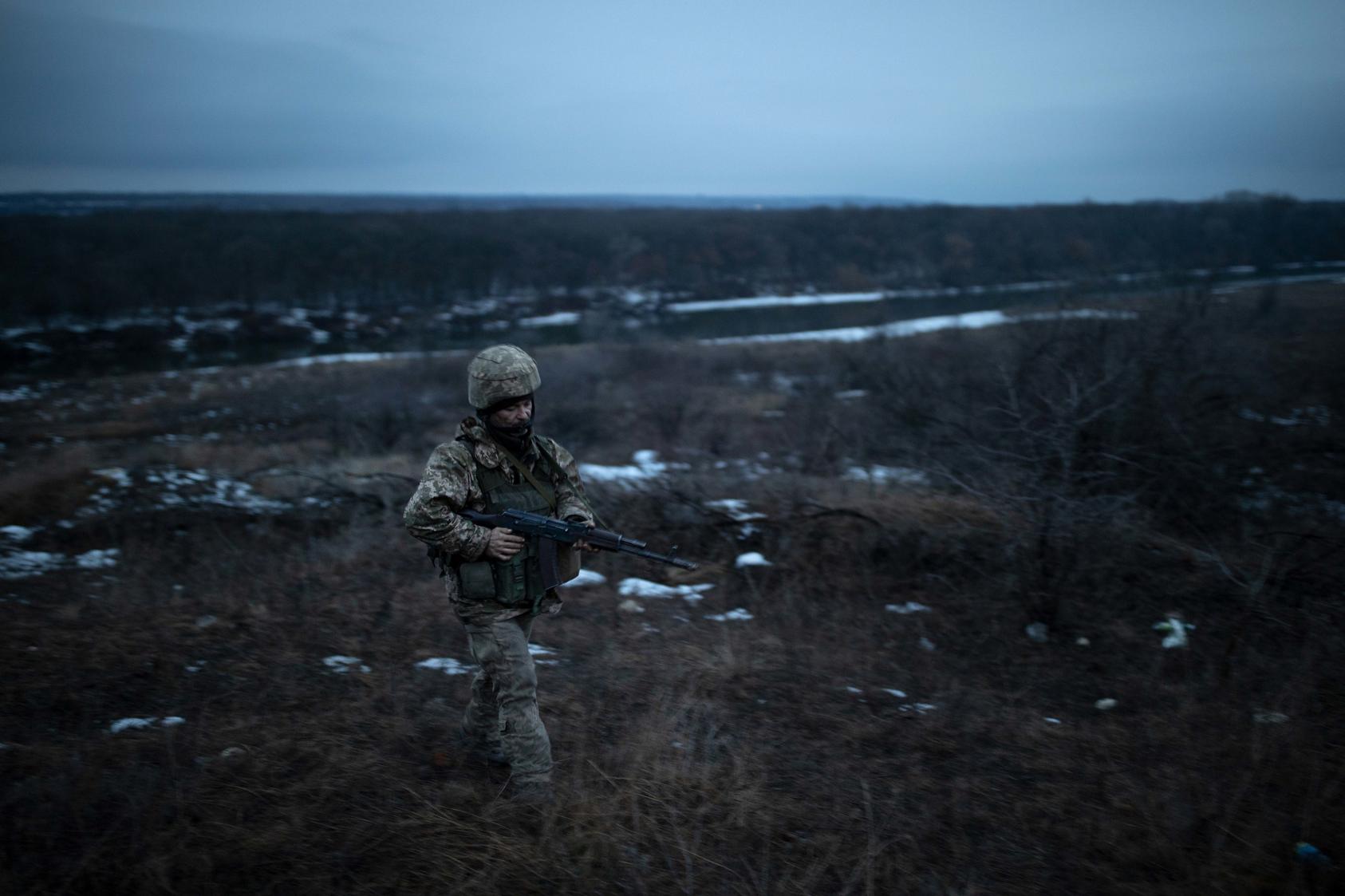 A Ukrainian soldier near Trokhizbenka, in the Luhansk region in the eastern part of the country, Feb. 2, 2022. (Tyler Hicks/The New York Times)