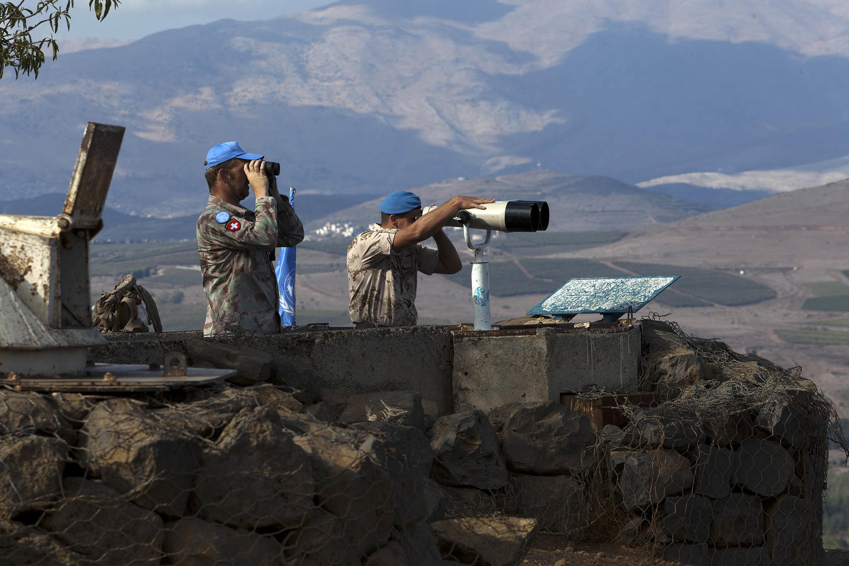 A U.N. team in Israeli-controlled Golan Heights, Sept. 29, 2014. A secret 2009-2011 U.S. mediation effort aimed to have Israel return the Golan Heights to Syria in exchange for Damascus’ strategic reorientation. (Rina Castelnuovo/The New York Times)