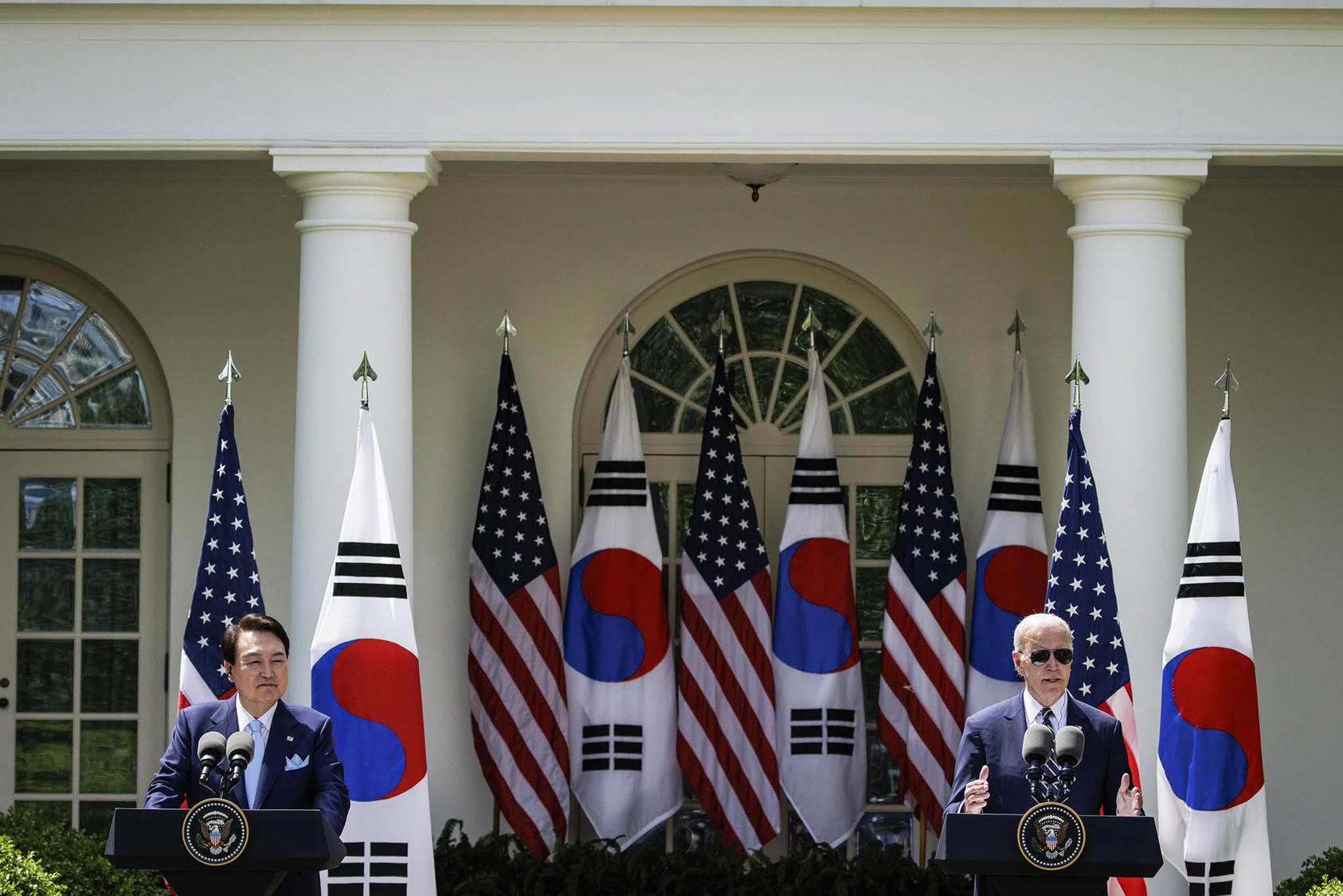 President Joe Biden and South Korean President Yoon Suk Yeol at a joint news conference in the Rose Garden of the White House in Washington, April, 26, 2023. (Samuel Corum/The New York Times)
