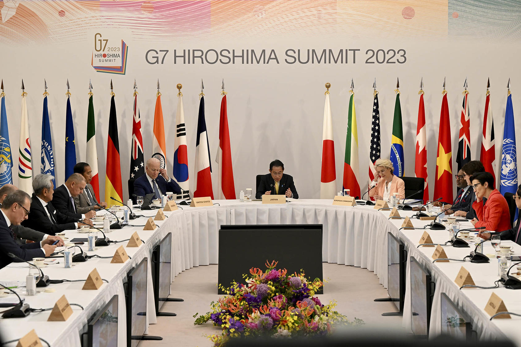 U.S. President Joe Biden, center left, participates in a Partnership for Global Infrastructure and Investment meeting with other world leaders at the G7 Summit, in Hiroshima, Japan on May 20, 2023. (Kenny Holston/The New York Times)