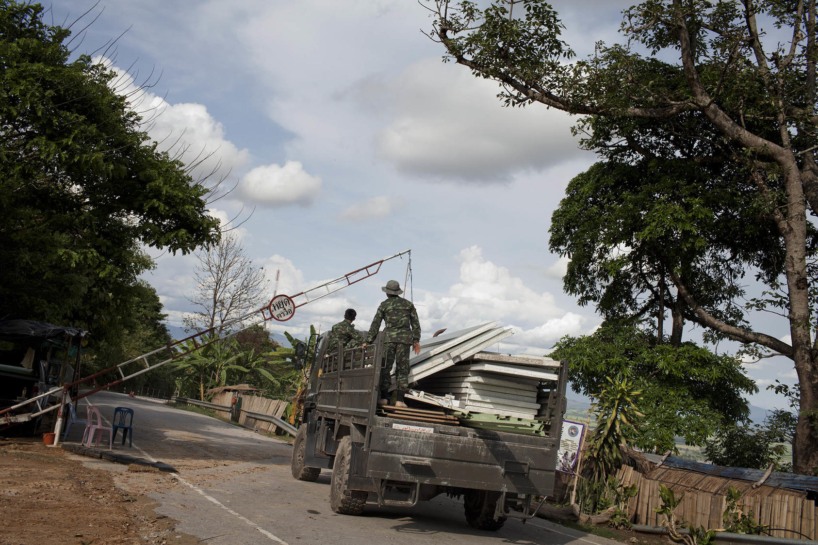 A military checkpoint along the border with Myanmar, in Mae Sai, Thailand, May 9, 2012. (Giulio Di Sturco/International Herald Tribune)