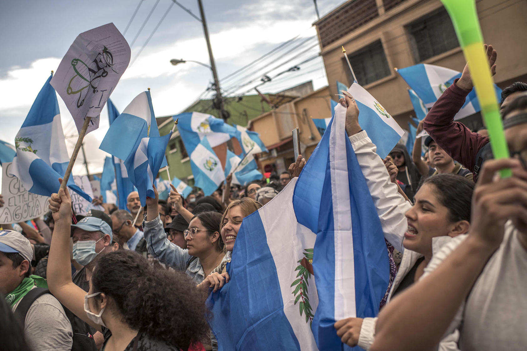 A protest in Guatemala City against a prosecutor’s attempt to bar then-candidate Bernardo Arévalo from the runoff election. July 13, 2023. (Daniele Volpe/The New York Times)