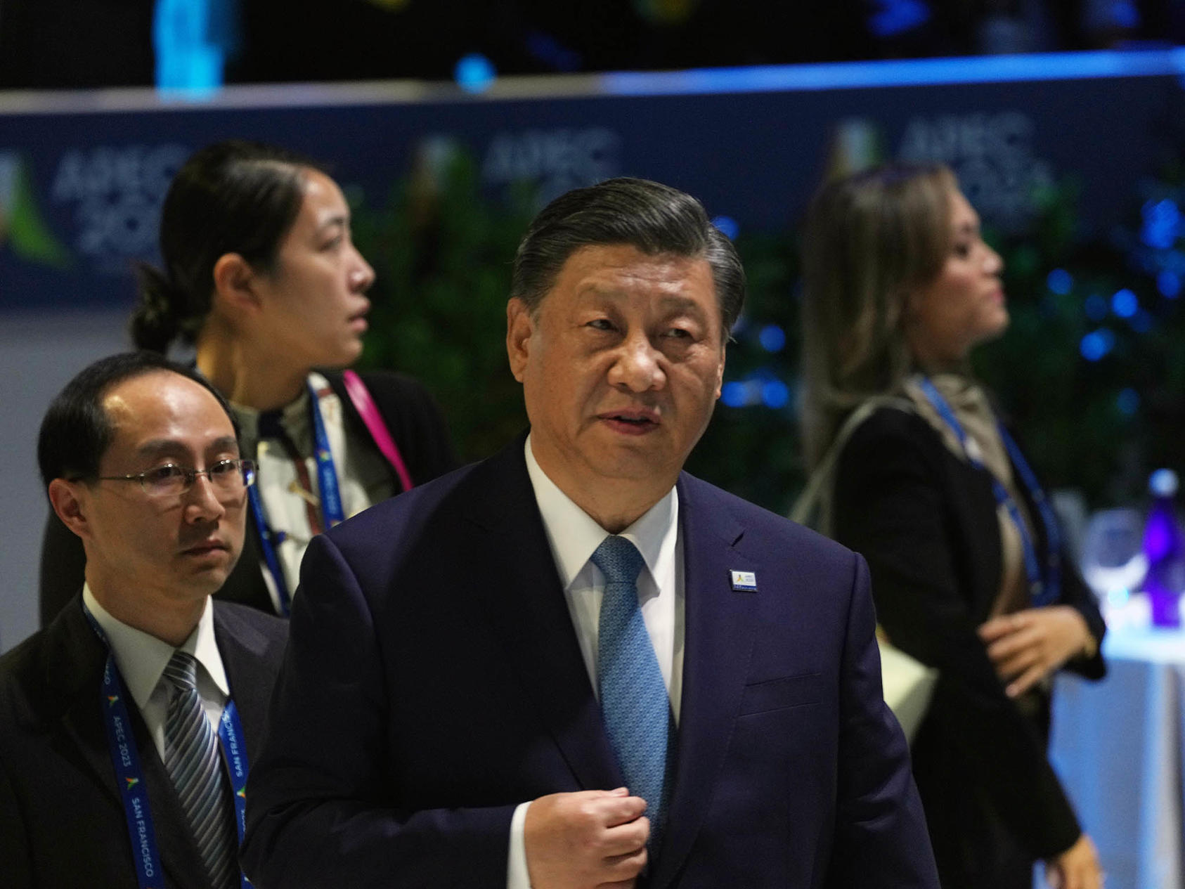 Chinese President Xi Jinping arrives for the final session of the Asia-Pacific Economic Cooperation summit in San Francisco on November 17, 2023. (Jim Wilson/The New York Times)