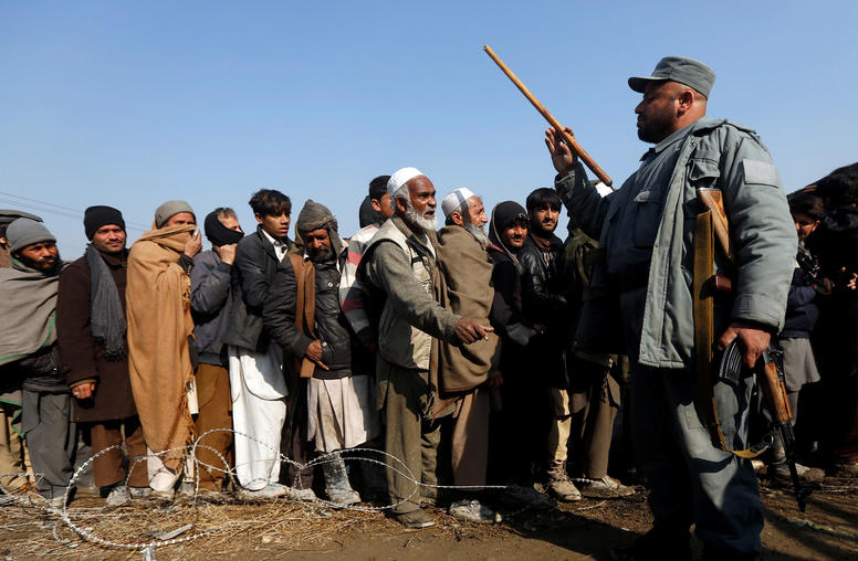Displacement and the Vulnerability to Mobilize for Violence: Evidence from Afghanistan