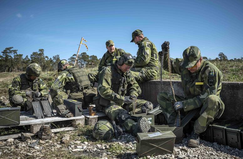 Putin’s War Backfires as Finland, Sweden Seek to Join NATO