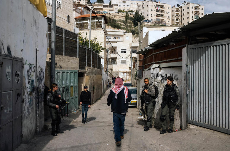For Israelis and Palestinians, a Tragic Spiral Reemerges