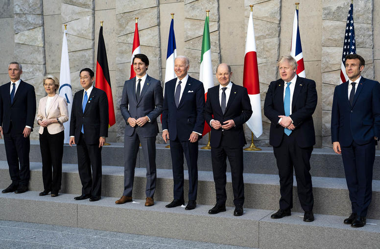 Japanese Prime Minister Kishida, third from left, poses for a group photo with world leaders at NATO headquarters in Brussels, Belgium. March 24, 2022. (Doug Mills/The New York Times)