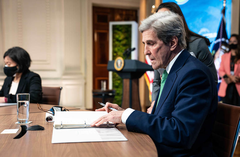 What Does John Kerry’s Visit Mean for U.S.-China Climate Cooperation?