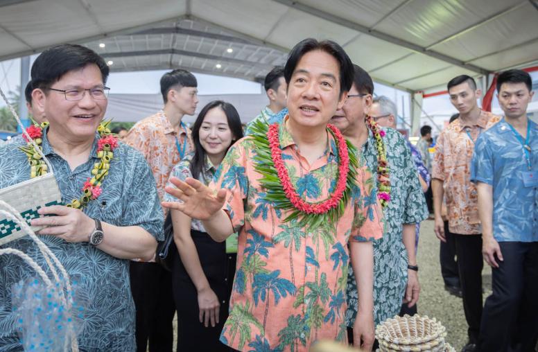 After Taiwan’s Pacific Diplomacy, China Steps Up Military Pressure