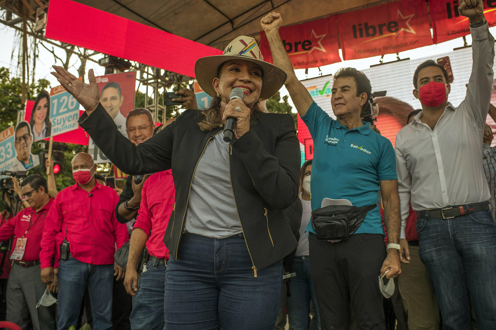 Xiomara Castro, durante su campaña electoral presidencial en San Pedro Sula, Honduras, el 20 de noviembre de 2021. (Daniele Volpe/The New York Times)